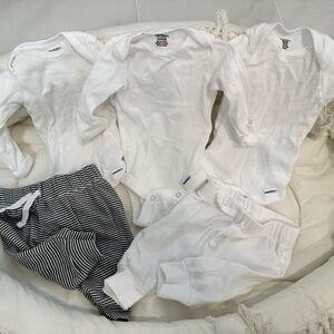 5pc Bundle- Cotton Onesies and Joggers